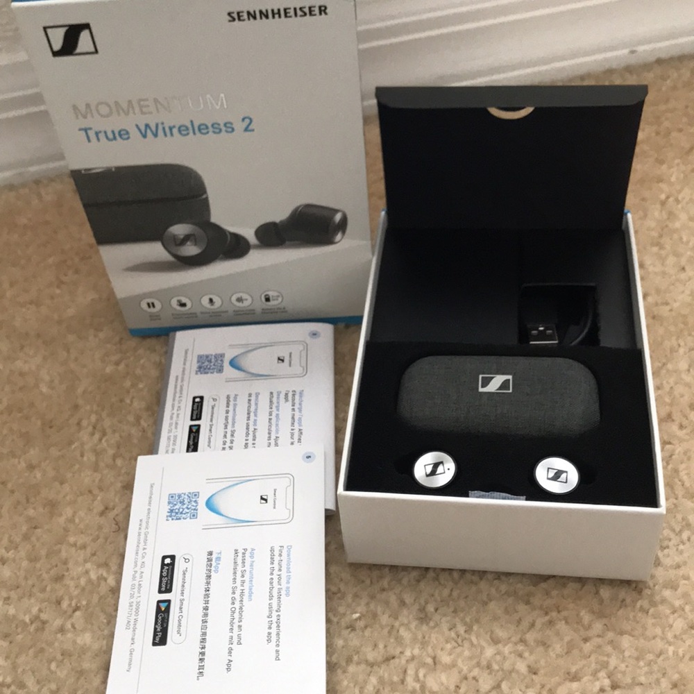 Sennheiser Momentum TrueWireless2 Earbuds~Black. Mildly used in great condition